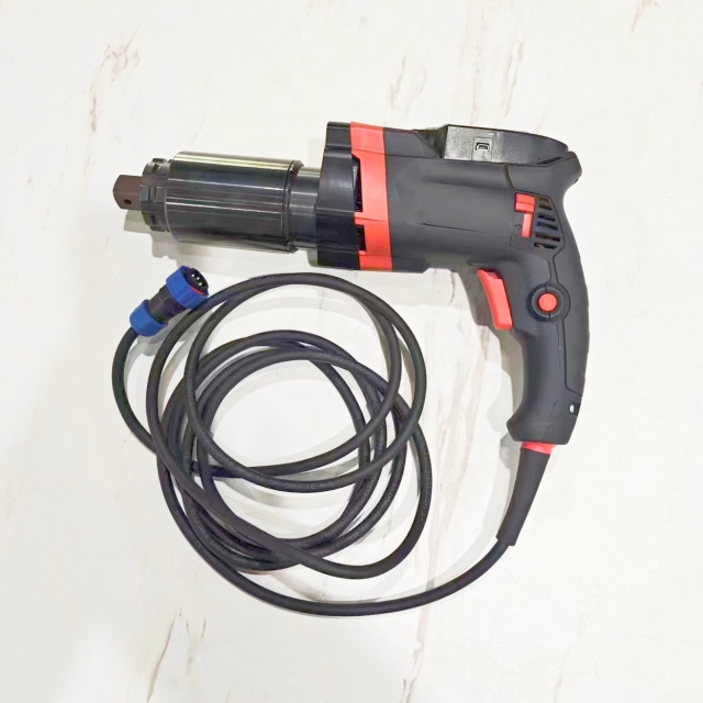 llave inglesa