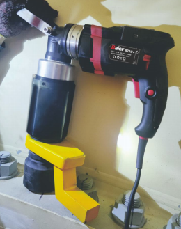 Llave dinamom&eacute;trica el&eacute;ctrica enchufable con mango en &aacute;ngulo
